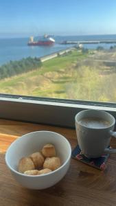 Ocean view flat with cozy vibes