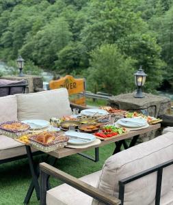 River Deluxe Botıque