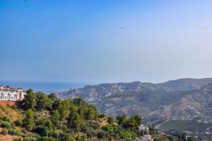 Altos de Frigiliana APT 2 - 2 bedroom Apartment with amazing views and Pool HansOnHoliday Rentals