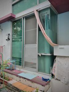 Modern Condo with Full Amenities Bangkok