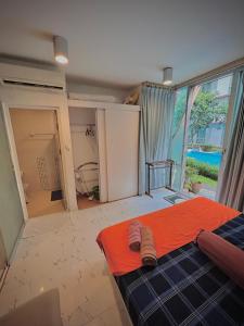 Modern Condo with Full Amenities Bangkok