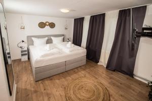 THEFIVE60 Apartments