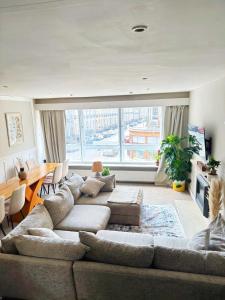 Duplex - City Centre 4-Bed Retreat