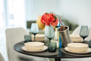 AvenueCentral FamilyBoutique MSLiving