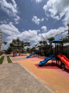 AC 3BHK Near Airport Spacious and Comfortable Apartment