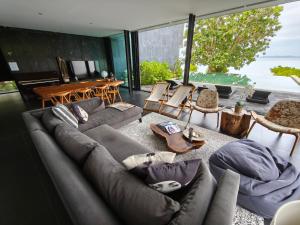 Luxury Beachfront AMANA Villa 4 Br at Ta-Ke Residence A