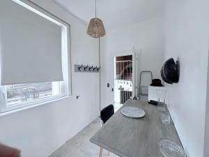 Maisons de vacances Magnificent Bourgeois Residence on Wooded Estate : photos des chambres
