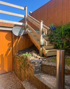 Countryside converted barn with hot tub and one parking space