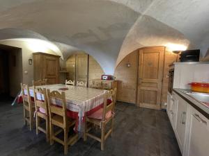 Appartements Authentique appartement voute renove a St Martin, 2 chambres, 4 pers, proche pistes - FR-1-452-57 : photos des chambres