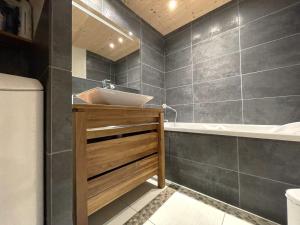 Appartements Authentique appartement voute renove a St Martin, 2 chambres, 4 pers, proche pistes - FR-1-452-57 : photos des chambres