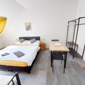 Beautiful attic room R3