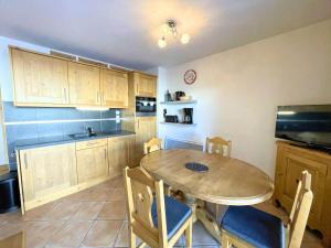 Appartement de charme pour 4 avec terrasse, parking et WiFi - St Martin de Belleville - FR-1-452-193