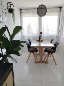 LELU Luxury with Sea Views near Centre and Bačvice Beach