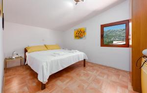 1 Bedroom Amazing Apartment In Seline 