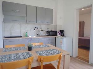 Apartment in Starigrad-Paklenica 50110