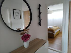 LELU Luxury with Sea Views near Centre and Bačvice Beach