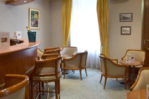 Hotels Logis Le Saint Nicolas : photos des chambres