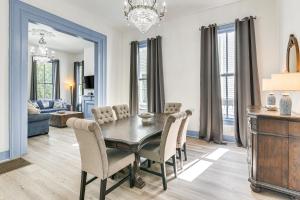 Historic Escape Walk to The Strand Galleries!