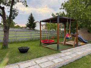 Apartament Noclegi Tokarnia Duża 126