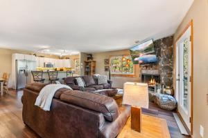 Broken Lance Escape Private Hot Tub