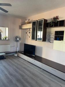 Coté quai du Cap dagde - Parking - Histoire de clés