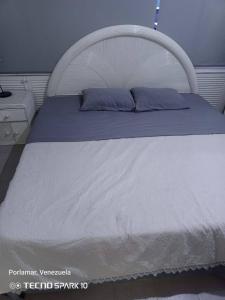 Apartamento en Costa Azul,frente la vela