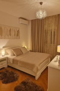 Holiday house Doris with pool, garden and view