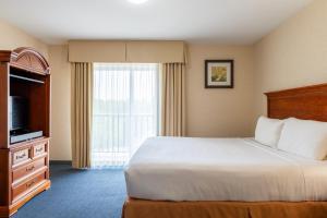 Deluxe King Suite room in White River Inn & Suites