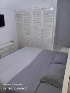 Apartamento en Costa Azul,frente la vela