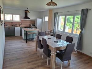 Maisons de vacances Charming country house near Saint-Emilion : photos des chambres