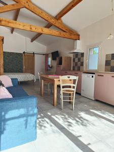 Appartements Au Coeur du Pays des Sorgues : photos des chambres