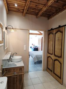 Appartements Au Coeur du Pays des Sorgues : photos des chambres