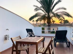 TrendyHomes Laguna Beach