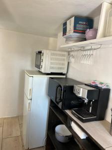 Maisons de vacances Petite maison en pleine nature a 10 km des plage de Cannes : photos des chambres