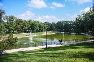 Central - Free Parking - Sunny - Spacious