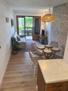Apartment 5 minutes from the beach!