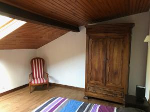 Maisons de vacances Grande maison de charme en pierre : photos des chambres