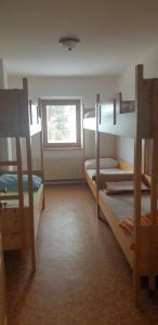 Črnuški dom na Mali planini