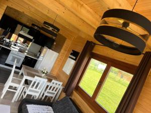 Domek nad jeziorem Alicja, Giże