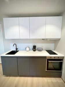 Bright & Cozy Studio - Central Location