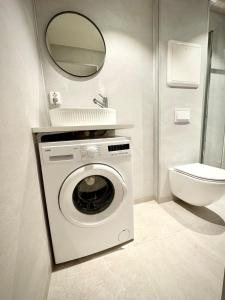 Bright & Cozy Studio - Central Location