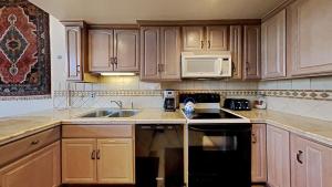 Comfortable 4 Bedroom Condo