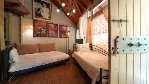 ART HOUSE