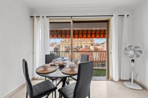 Appartements Appartement avec 2 balcons plein coeur de Cannes : photos des chambres