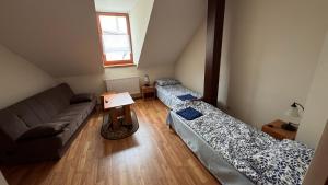 Dom Pielgrzyma - Sanktuarium Matki Bożej Leśniańskiej