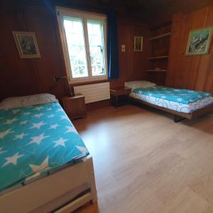 Traditional Swiss-Flat