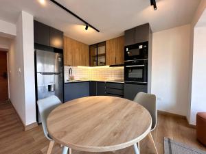 Vive la Modernidad Estudio en barrio el Golf