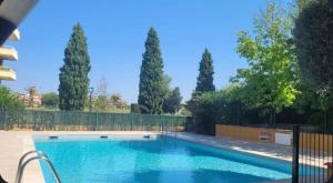 Appartements Le Vinci-Elegant T3-Clim-Piscine-Parking Privee-WiFi-LaConciergerieByNina : photos des chambres
