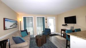 Driftwood Condo Unit 11