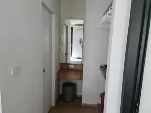 Modern studio in Boat Avenue close to the beach